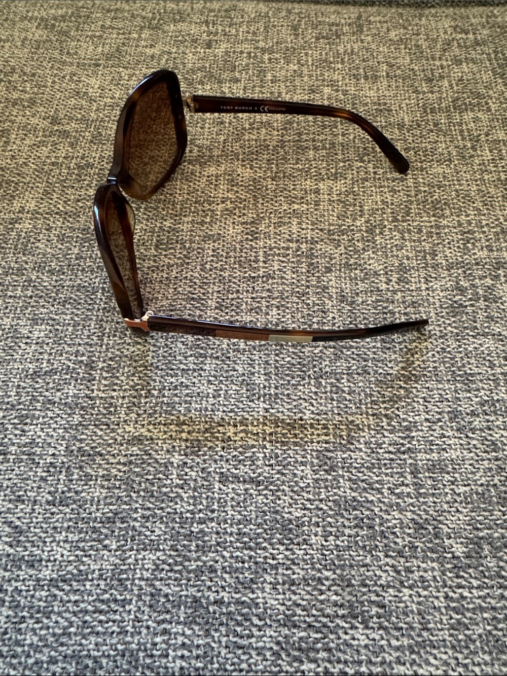 Tory Burch Brown Gradient Sunglasses with Orange Logo Case - Picture 3 of 6
